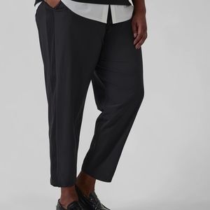 Brooklyn Ankle Pant

18 | Black